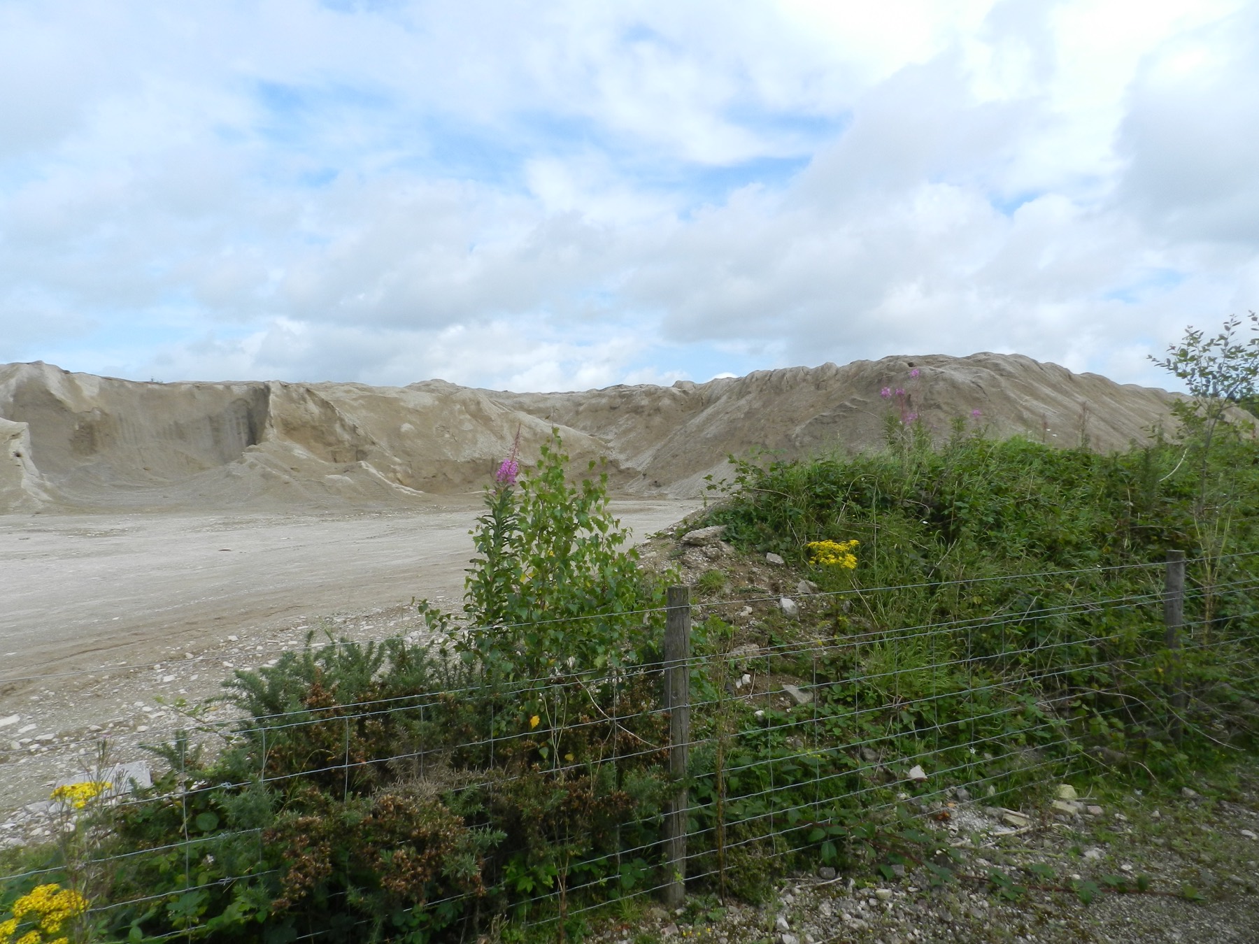 Aggregates and base materials for construction sites